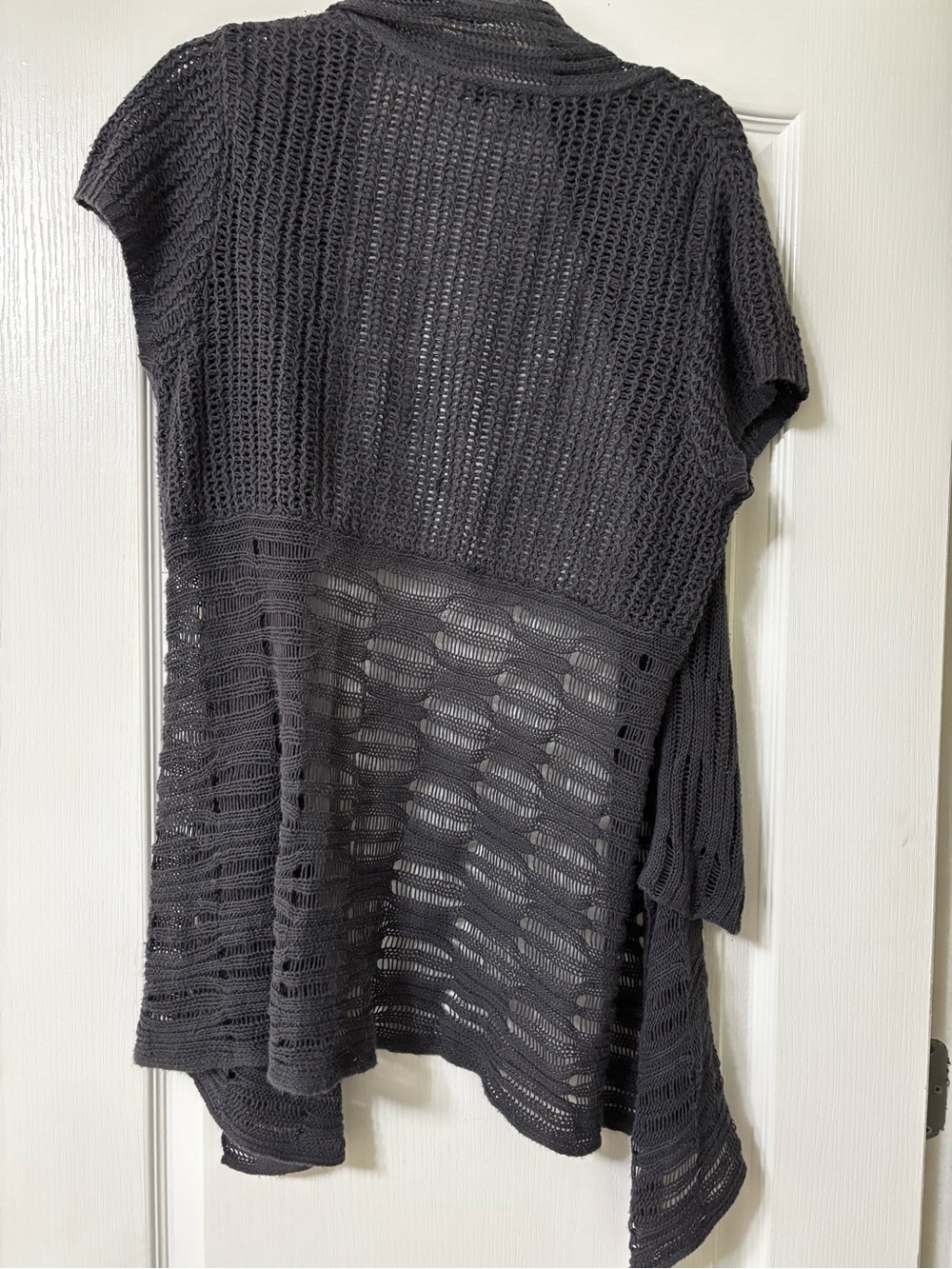 CAbi Vintage Blue-Gray Short-Sleeve Open Knit Cardigan.  Cottage Cardigan. XL - Picture 4 of 5